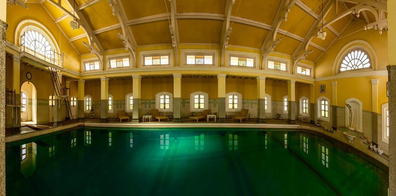 Royal Oasis Hotel Wankaner Exterior photo